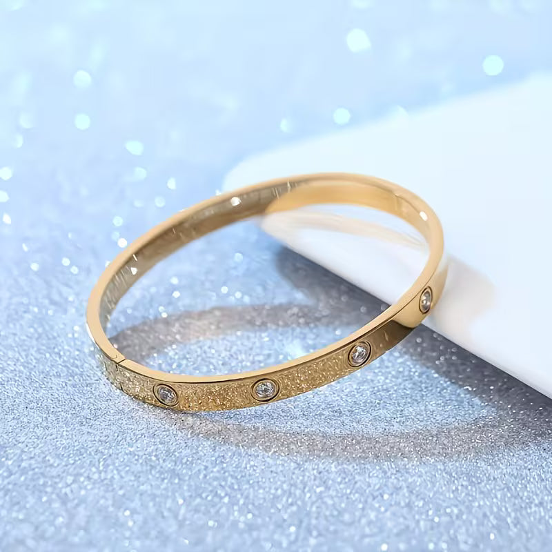 ✨ Elegant Temperament Bracelet