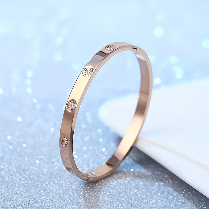 ✨ Elegant Temperament Bracelet