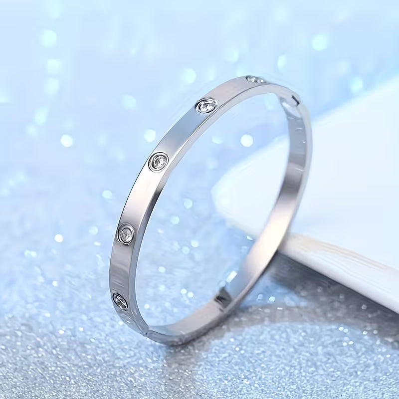 ✨ Elegant Temperament Bracelet